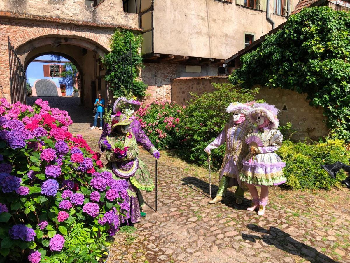 Cour De Dinzheim Acomodação com café da manhã Riquewihr Exterior foto